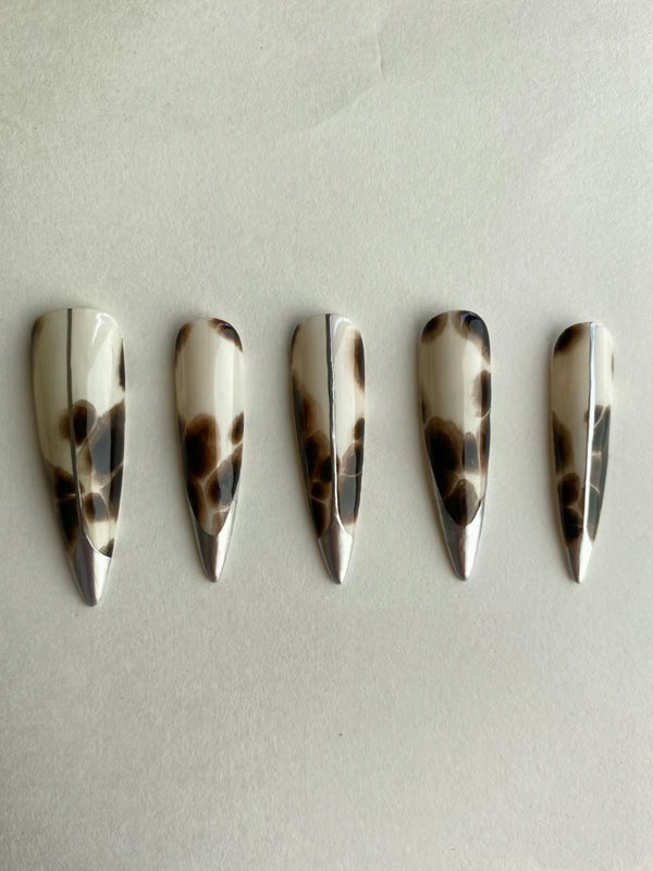 Match Nails stiletto glossy silver leopard french tip nails